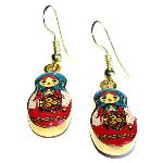Boucles d'oreille poupee russe