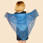 Chale Bleu tricote a la main