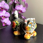Statuette chat en porcelaine