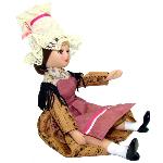 Poupée de Porcelaine Costume folklorique normand