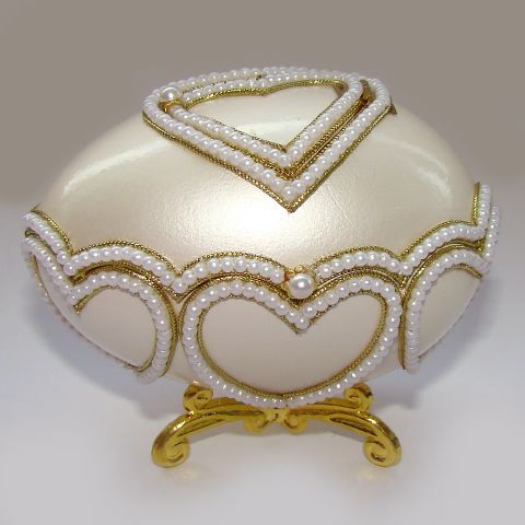 Boite à bijoux oeuf en coquille inspiration Faberge - Les coeurs 