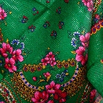 Foulard russe vert à motif floral