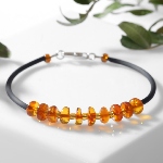 Petit bracelet avec perles d'ambre miel