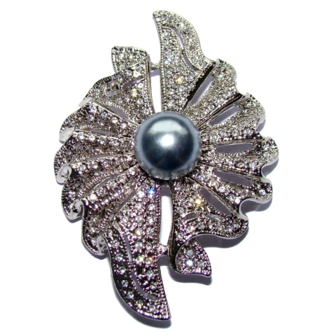Broche Perle noire - copie Fabergé
