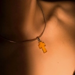 Croix Pendentif en Ambre naturel Baltique