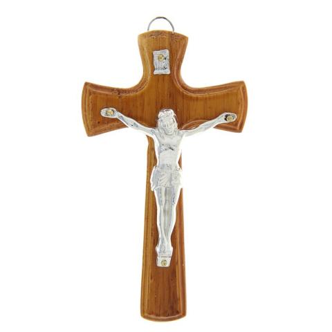 Crucifix en bois avec suspension