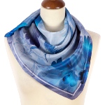 Foulard en soie motif oiseaux