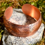 Bracelet manchette en cuivre - Celtique avec des chiens