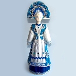 Poupée porcelaine costume folklorique russe